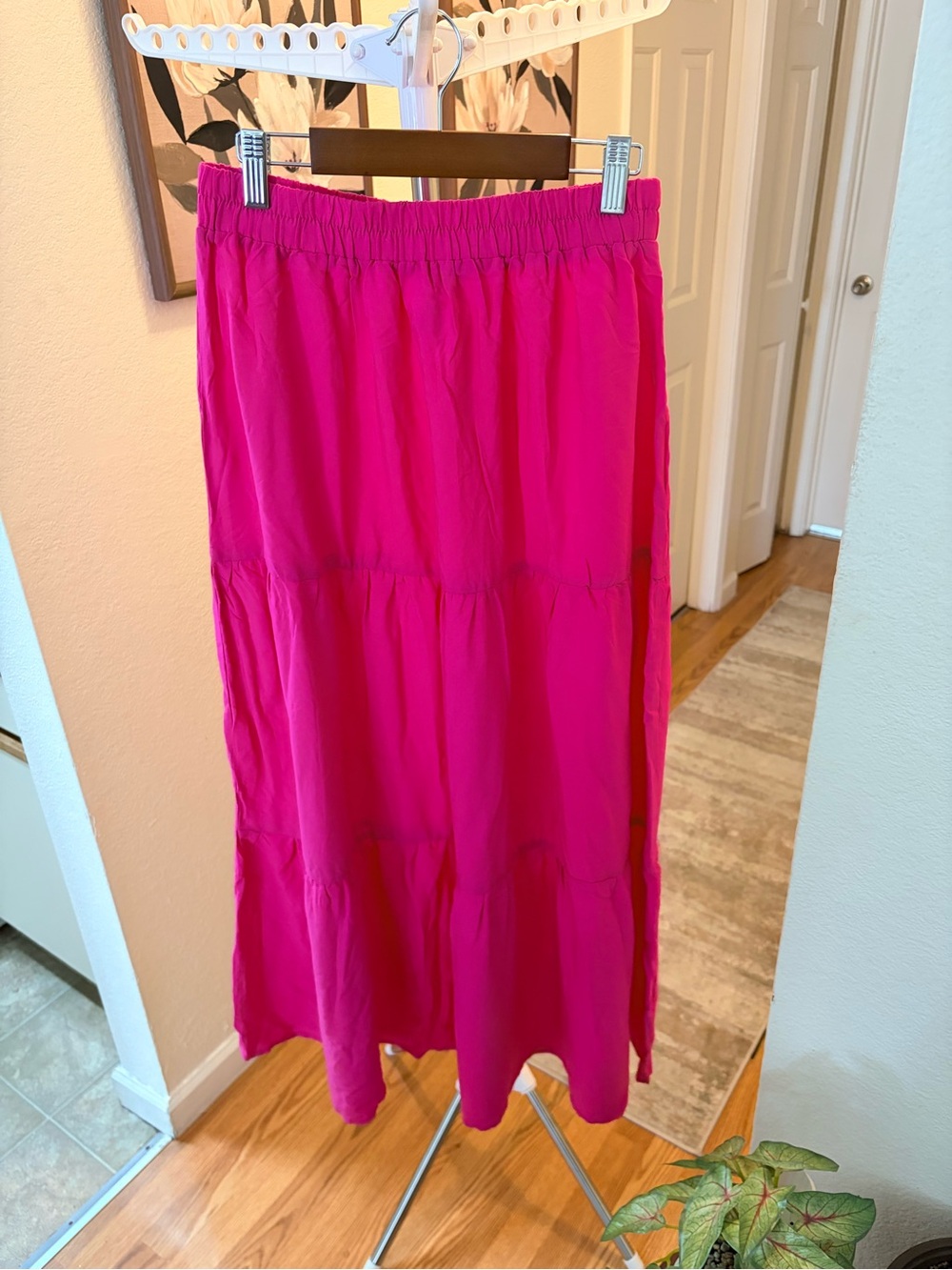 shosho Bright Fuchsia Tiered Elastic Waist Maxi Skirt
